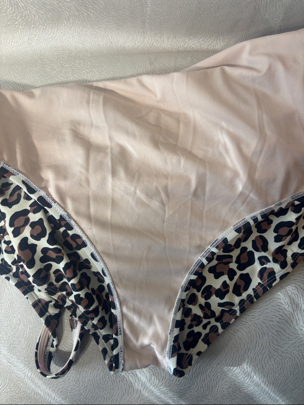 Kona Sol Leopard Print One-Piece Swimsuit in Cream, Black, Brown 0132 - Picture 8 of 9